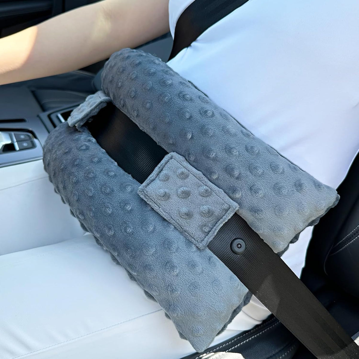 Hysterectomy Seatbelt Pillow Post Abdominal Surgery Myomectomy Pillows with Pocket for Ice/Hot Packs Breast Reduction Belly Incision Tummy Tuck C-Section Recovery Patients Gifts Minky Dot Light Gray