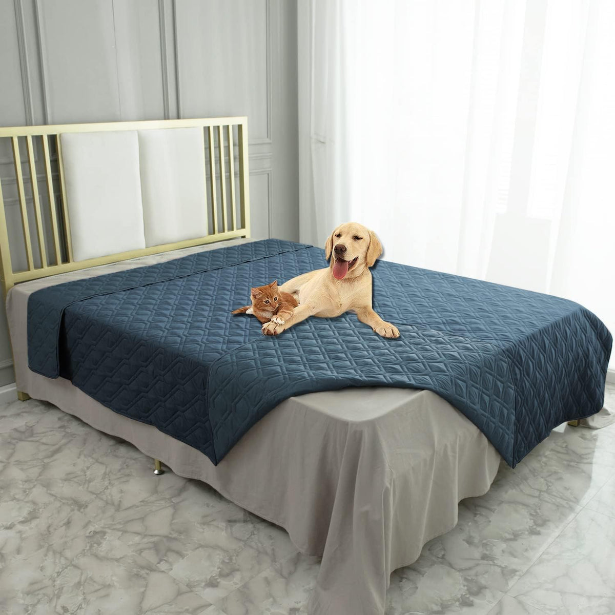 Ameritex Waterproof Dog Bed Blankets Cover for Bed Couch Sofa Reversible