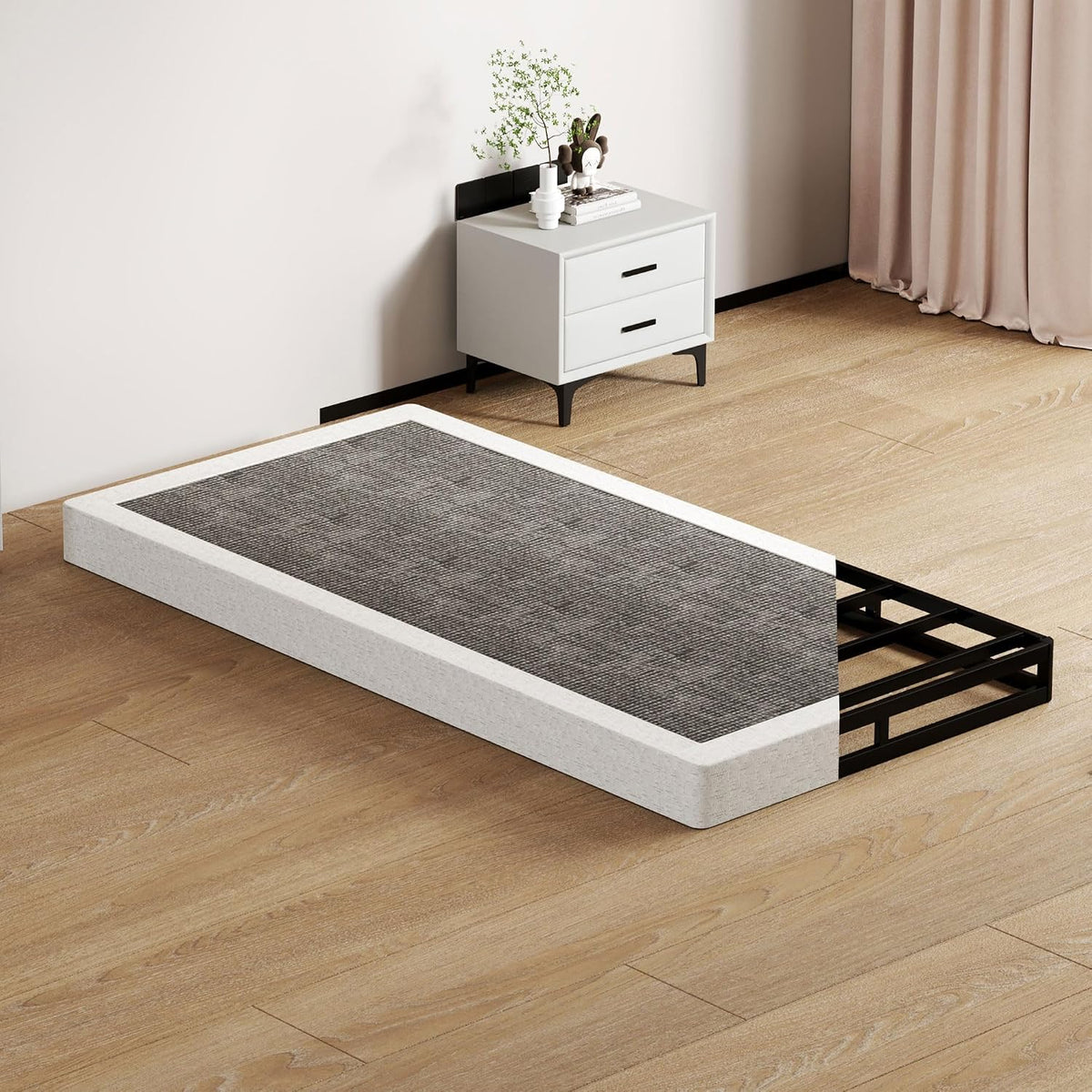 SHOANED Queen Size Box Springs - 5 Inch Low Profile Mattress Foundation No Noise Heavy Duty Metal Basics Bed Base with Clean Fabric Cover, Easy Assembly